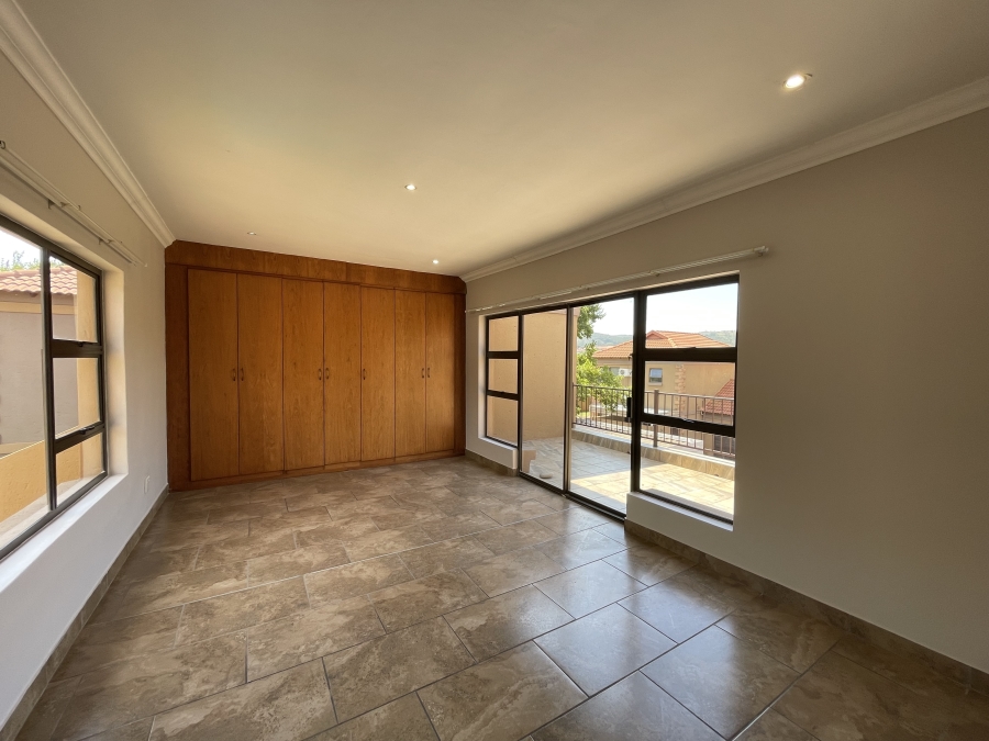 3 Bedroom Property for Sale in Birdwood Estate North West